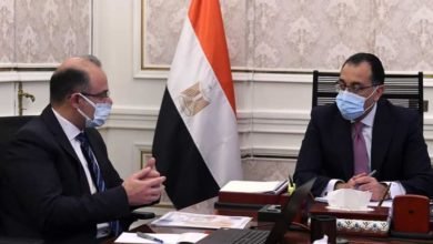 مدبولي: نحرص على التنسيق الدائم مع إدارة البورصة المصرية وتبني الخطط الطموحة التي تستهدف تحقيق الشمول المالي