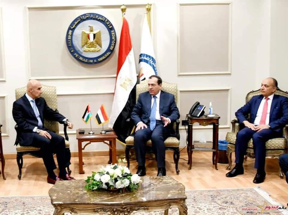 وزير البترول يبحث مع وزير الاستثمار الأردني خلال زيارته للقاهرة زيادة التعاون المشترك بين البلدين