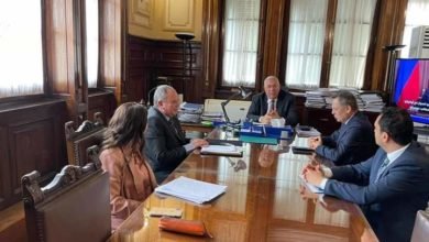 القصير يبحث مع مدير شركة القناة للسكر الجدول الزمني للانتهاء من استصلاح وزراعة 180 ألف فدان 