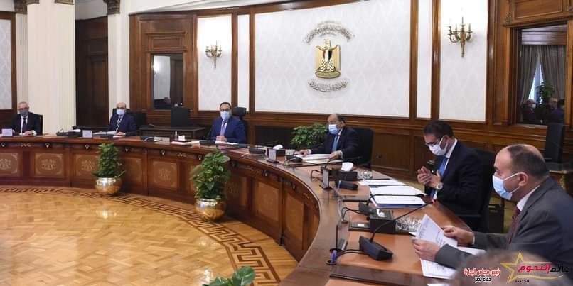 رئيس الوزراء يترأس اجتماع اللجنة الرئيسية لتقنين أوضاع الكنائس