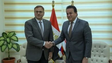 عبد الغفار يبحث مع سفير دولة التشيك بمصر سبل التعاون بين البلدين في القطاع الصحي