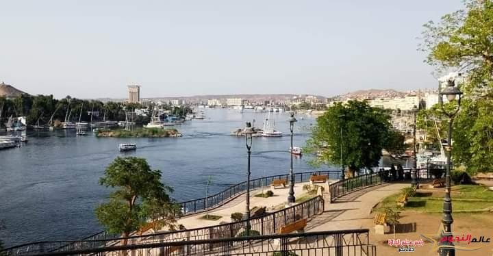 محافظ أسوان: جولة للسكرتير العام المساعد بالحدائق العامة لرفع كفاءتها وظهورها بالشكل اللائق أمام مواطنى وزائرى المحافظة 1 محافظ أسوان: جولة للسكرتير العام المساعد بالحدائق العامة لرفع كفاءتها وظهورها بالشكل اللائق أمام مواطنى وزائرى المحافظة