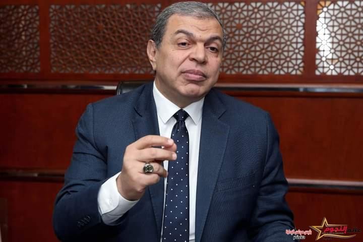 القوى العاملة: تعيين 10489 منهم 89 "قادرون باختلاف"