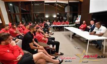 رئيس الإتحاد المغربي يجتمع بـ لاعبي الوداد قبل مواجهة الأهلي بنهائي دوري ابطال إفريقيا