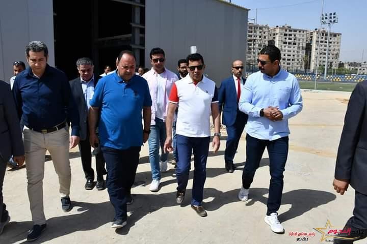صبحي يتفقد فرع نادى النادى بشيراتون ويطالب بسرعة الانتهاء من اللمسات النهائية 2 صبحي يتفقد فرع نادى النادى بشيراتون ويطالب بسرعة الانتهاء من اللمسات النهائية