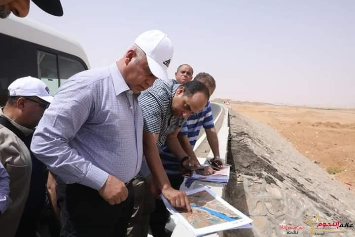 الوزير يتفقد مسار الخط الثاني من شبكة القطار الكهربائي السريع الكهربائي الفيوم /أسوان/ابوسمبل