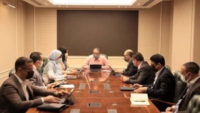 العناني يعقد اجتماعاً موسعاً لمناقشة الحملات التسويقية المشتركة