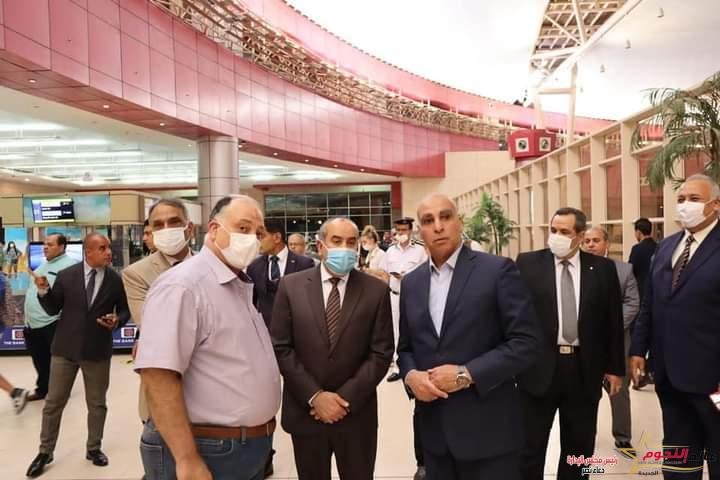 وزير الطيران يتفقد مطار شرم الشيخ ويوجه بتقديم كافة التسهيلات لضيوف مصر 2 وزير الطيران يتفقد مطار شرم الشيخ ويوجه بتقديم كافة التسهيلات لضيوف مصر