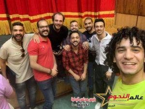 فرقة كفرالشيخ تصعد لختام موسم المسرح و"محمد البياع" يوجه الشكر لـ صناع عرض "تحت الترابيزة" 2 فرقة كفرالشيخ تصعد لختام موسم المسرح و"محمد البياع" يوجه الشكر لـ صناع عرض "تحت الترابيزة"