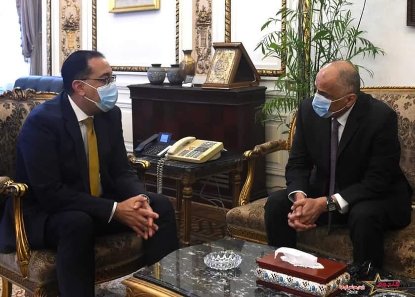 مدبولي يلتقي محافظ البنك المركزي للتنسيق بشأن ملفات العمل المشتركة 2 مدبولي يلتقي محافظ البنك المركزي للتنسيق بشأن ملفات العمل المشتركة