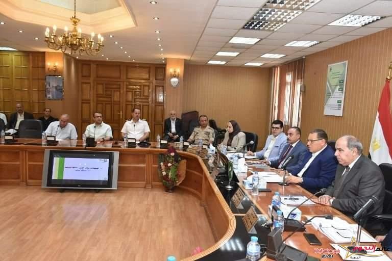 غراب يشدد على تكثيف الحملات التفتيشية المفاجئة علي الأسواق والمحال التجارية 2 غراب يشدد على تكثيف الحملات التفتيشية المفاجئة علي الأسواق والمحال التجارية