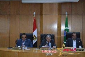 محافظ المنيا يناقش الإستعدادات لإستقبال الإحتفال بموسم السيدة العذراء بدير جبل الطير بمركز سمالوط