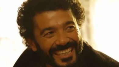 خالد النبوي يشوق جمهوره للحلقة الأخيرة من «راجعين يا هوى»