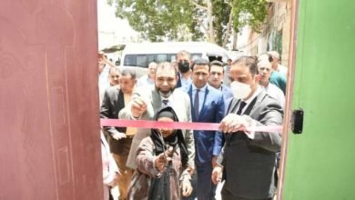 محافظ الفيوم يسلم منازل بعد تطويرها وأجهزة عرائس لغير القادرات بعزبة عطية بإطسا