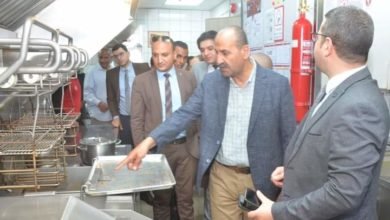 السكرتير المساعد يشرف على إجراءات غلق 2 أكاديمية بدون ترخيص ومحاضر لمخالفات تموينية في حملة للجنة حماية المستهلك ببني سويف