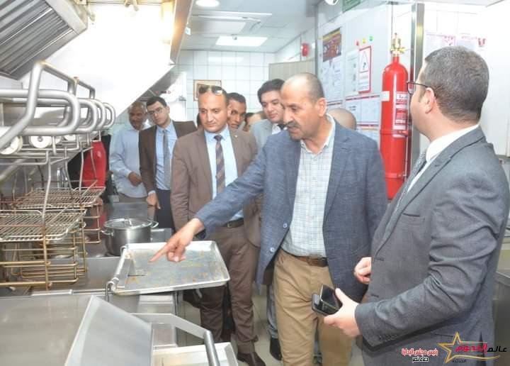 السكرتير المساعد يشرف على إجراءات غلق 2 أكاديمية بدون ترخيص ومحاضر لمخالفات تموينية في حملة للجنة حماية المستهلك ببني سويف