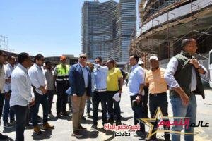 وزير الإسكان يتفقد مشروعات المنطقة الشاطئية بمدينة العلمين الجديدة
