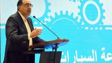مدبولي يلتقي مستثمري المنطقة الاقتصادية بشرق بورسعيد