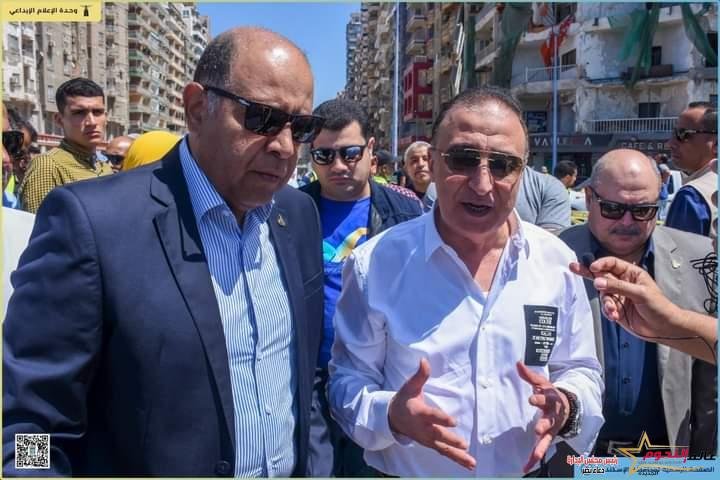 محافظ الإسكندرية يتابع معدلات ونسب إنجاز مشروع إنشاء نفق وكباري شارع ٤٥ بطريق الكورنيش