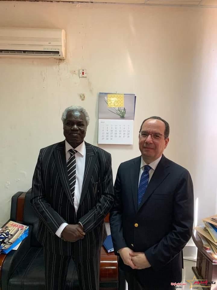 السفير المصري في جوبا يلتقي رئيس المحكمة العليا بجنوب السودان
