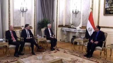 مدبولي يلتقي السفير الفرنسي لدى مصر لبحث عدد من الملفات ذات الأهتمام المشترك