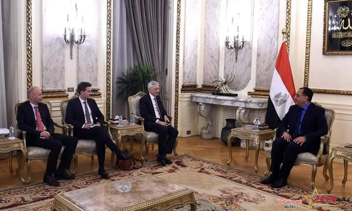 مدبولي يلتقي السفير الفرنسي لدى مصر لبحث عدد من الملفات ذات الأهتمام المشترك 2 مدبولي يلتقي السفير الفرنسي لدى مصر لبحث عدد من الملفات ذات الأهتمام المشترك