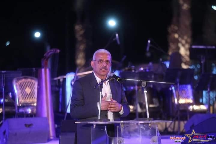عبدالدايم والعناني ومحافظ السويس يطلقون فعاليات مهرجان السويس الاول للموسيقى والغناء 4 عبدالدايم والعناني ومحافظ السويس يطلقون فعاليات مهرجان السويس الاول للموسيقى والغناء