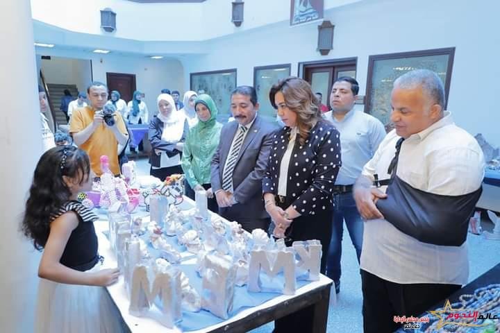 محافظ دمياط تفتتح المعرض الختامي للفنون التراثية بمكتبة مصر العامة