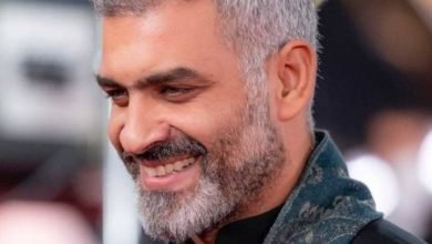 "نفسي اقدم أغنية للي بيعاني نفسيًا"... الفنان هاني عادل عبر الفيسبوك