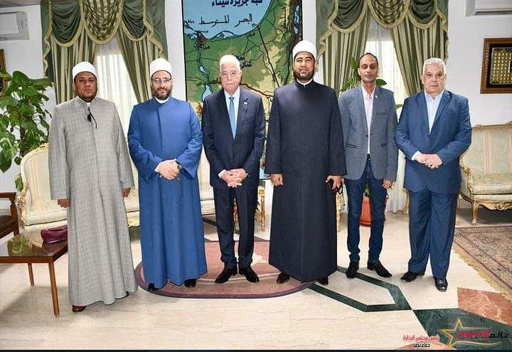 فودة يلتقي علماء مجمع البحوث الإسلامية قبل بدء فعاليات الجلسة الحوارية لمبادرة "لتسكنوا إليها" 1 فودة يلتقي علماء مجمع البحوث الإسلامية قبل بدء فعاليات الجلسة الحوارية لمبادرة "لتسكنوا إليها"