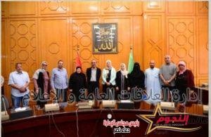 محافظ الإسماعيلية يستقبل حُجَّاج قُرعة الجمعيات الأهلية و أُسَر الشهداء 2 محافظ الإسماعيلية يستقبل حُجَّاج قُرعة الجمعيات الأهلية و أُسَر الشهداء