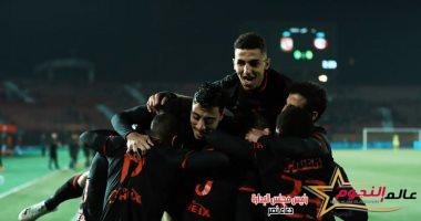 أنتهى الشوط الأول من المباراة المرتقبة بين الفريق الأول لكرة القدم بنادي الأهلي ضد فيوتشر بتقدم المارد الأحمر بثلاثة أهداف نظيفة في المباراة التي تجمعهما مساء اليوم الثلاثاء على استاد الأهلي والسلام ضمن منافسات الجولة الرابعة والعشرين من عمر الدوري.