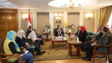 القائم بأعمال وزير الصحة يستقبل وفد إحدى الشركات الإيطالية المُتخصصة في مجال الدواء