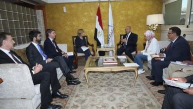 وزير النقل يبحث مع نائب رئيس بنك الاستثمار الاوروبي الموقف التنفيذي لعدد من المشروعات الجاري تنفيذها