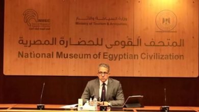 العناني يتابع آخر مستجدات العمل بالموقع الإلكتروني للمتحف المصري الكبير