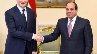 السيسي يلتقي وزير الأقتصاد والمالية الفرنسي