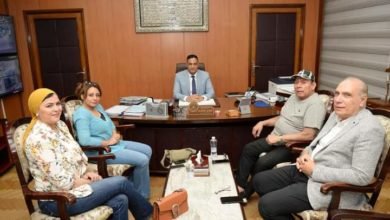 محافظ الدقهلية يستقبل الفنان أحمد ماهر للإعداد لتنفيذ عروض العمل المسرحي "عاشق ومداح"