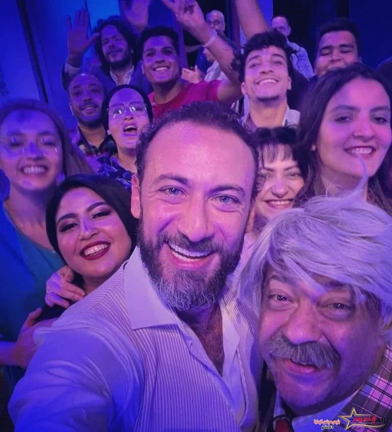 عابد عناني يشارك بصورة من سبوع "الحفيد" 2 عابد عناني يشارك بصورة من سبوع "الحفيد"