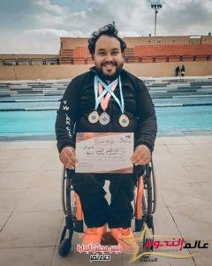 البطل السباح علي محمود تحدي الإعاقة رافعًا شعار اقوى من الظروف وحلمه أن يقابل الرئيس عبد الفتاح السيسي 2 البطل السباح علي محمود تحدي الإعاقة رافعًا شعار اقوى من الظروف وحلمه أن يقابل الرئيس عبد الفتاح السيسي