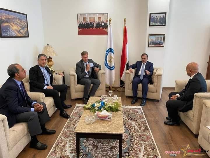 الملا يبحث زيادة استثمارات اكسون موبيل العالمية فى مصر