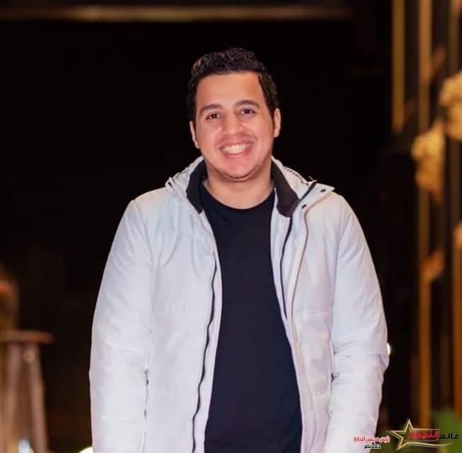 محمد بسيوني يشارك في العرض المسرحي «صانع البهجة» 3 محمد بسيوني يشارك في العرض المسرحي «صانع البهجة»