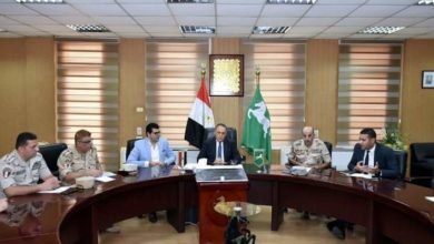 محافظ الشرقية: يعقد إجتماعاً مع أعضاء اللجنة المشكلة للمرور عل مشروعات تبطين الترع ضمن مبادرة حياه كريمة