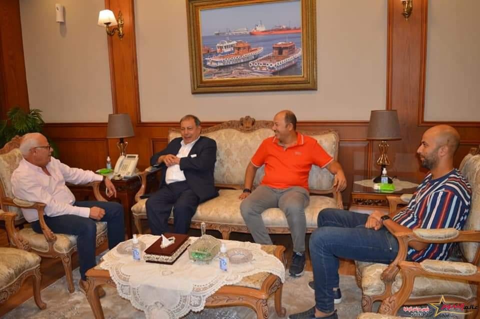 محافظ بورسعيد يستقبل رئيس مجلس ادارة شركة هلنان العالمية