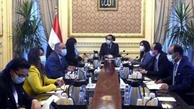 مدبولي يستعرض مع وزيرة التعاون الدولي محاور برنامج "نُوَفِّي" للتمويل والاستثمار في مشروعات المناخ