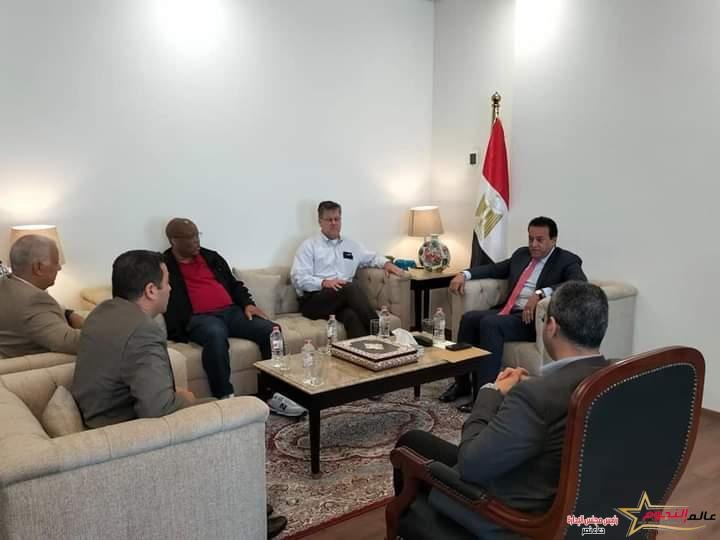 عبدالغفار يبحث التعاون العلمي والأكاديمي بين جامعة العلمين الدولية ولويفيل الأمريكية