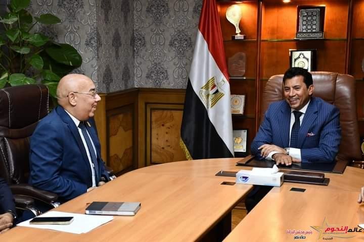 وزير الرياضة يطلع على خطة اتحاد الكاراتيه استعداداً للبطولات المقبلة
