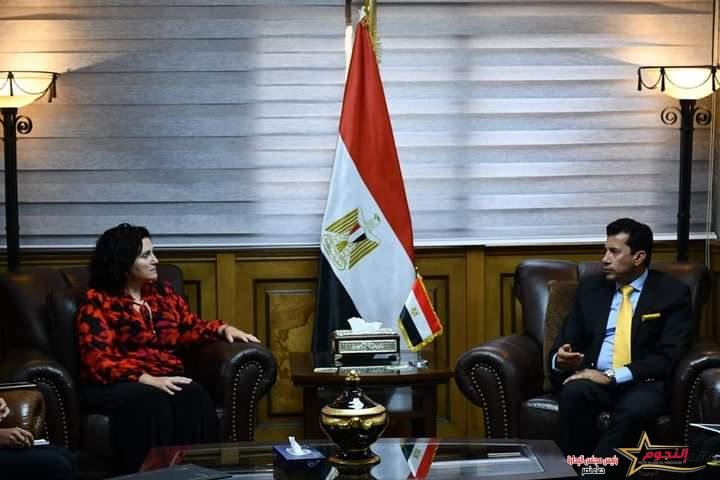صبحي يلتقي مُمثلة هيئة الأمم المتحدة للمرأة في مصر 2 صبحي يلتقي مُمثلة هيئة الأمم المتحدة للمرأة في مصر
