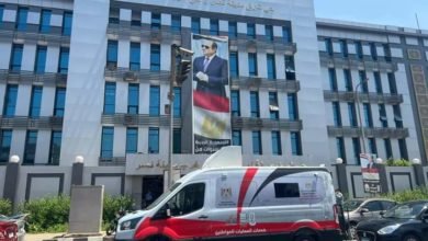 وزارة التخطيط والتنمية الاقتصادية تسلم محافظة القاهرة مراكز تكنولوجية متنقلة لخدمات للمواطنين