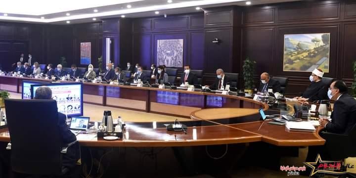 مجلس الوزراء يستعرض تقريراً من وزير الصحة والسكان حول آخر مستجدات الحالة الوبائية لفيروس كورونا محلياً وعالمياً