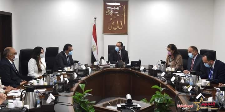 رئيس الوزراء يتابع تنفيذ المشروع القومي لتنمية الأسرة المصرية 2 رئيس الوزراء يتابع تنفيذ المشروع القومي لتنمية الأسرة المصرية